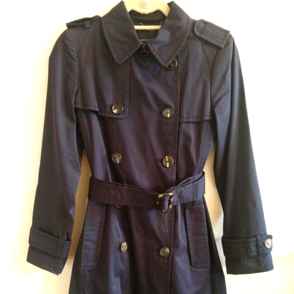 Banana Republic classic trenchcoat. Navy Blue.
